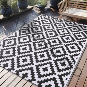 OLANLY Waterproof Outdoor Rug 5x8 ft, Reversible Plastic Straw Patio Rug for Camping, RV Mat Outside, Indoor Outdoor Carpet for Porch, Deck, Backyard, Camper, Balcony, Picnic, Black & White